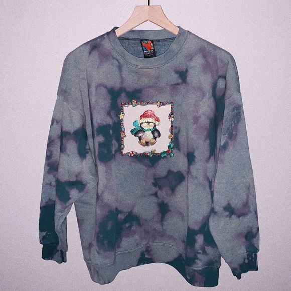 Retro Disney Glitter Penguin Crewneck - Picture 2 of 3